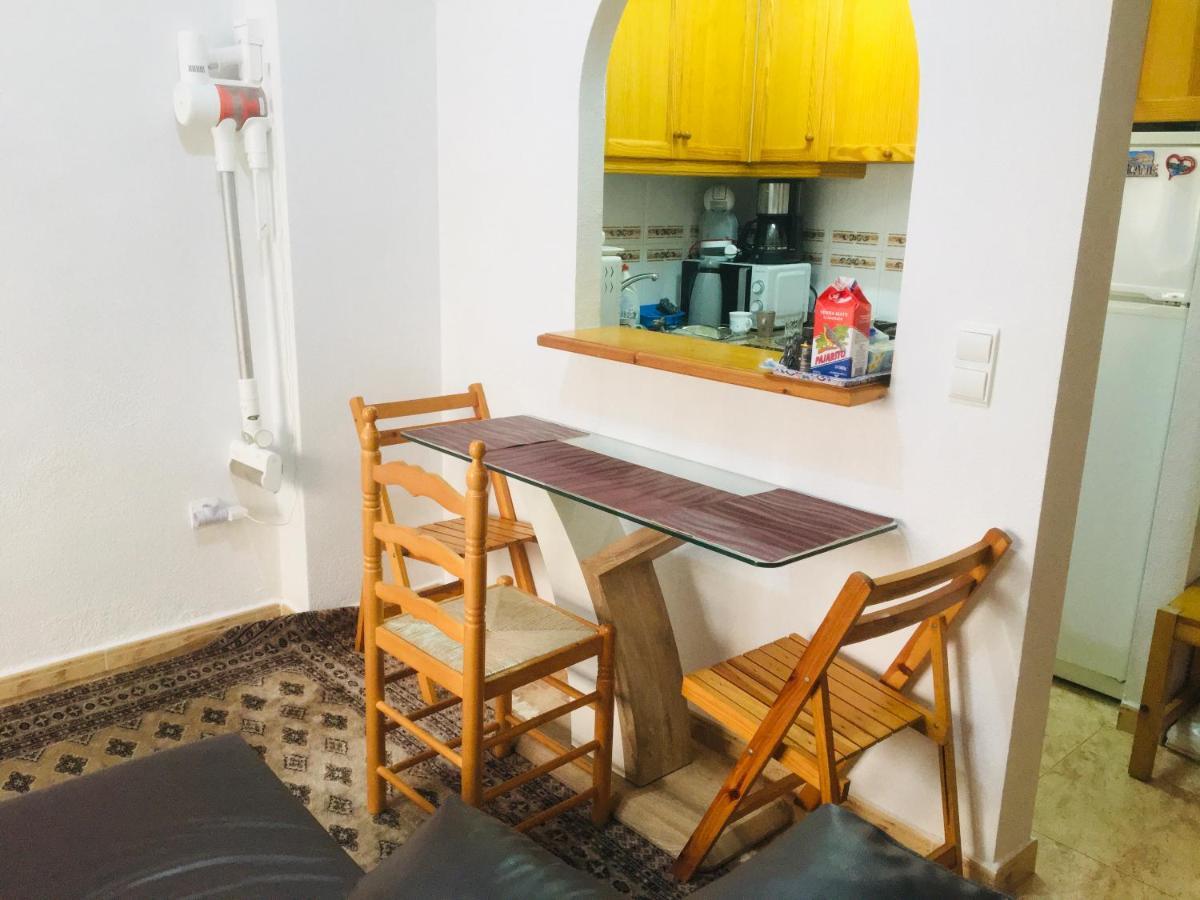Apartamento Compartido - Solo El Dormitorio Es Privado Torrevieja Eksteriør bilde