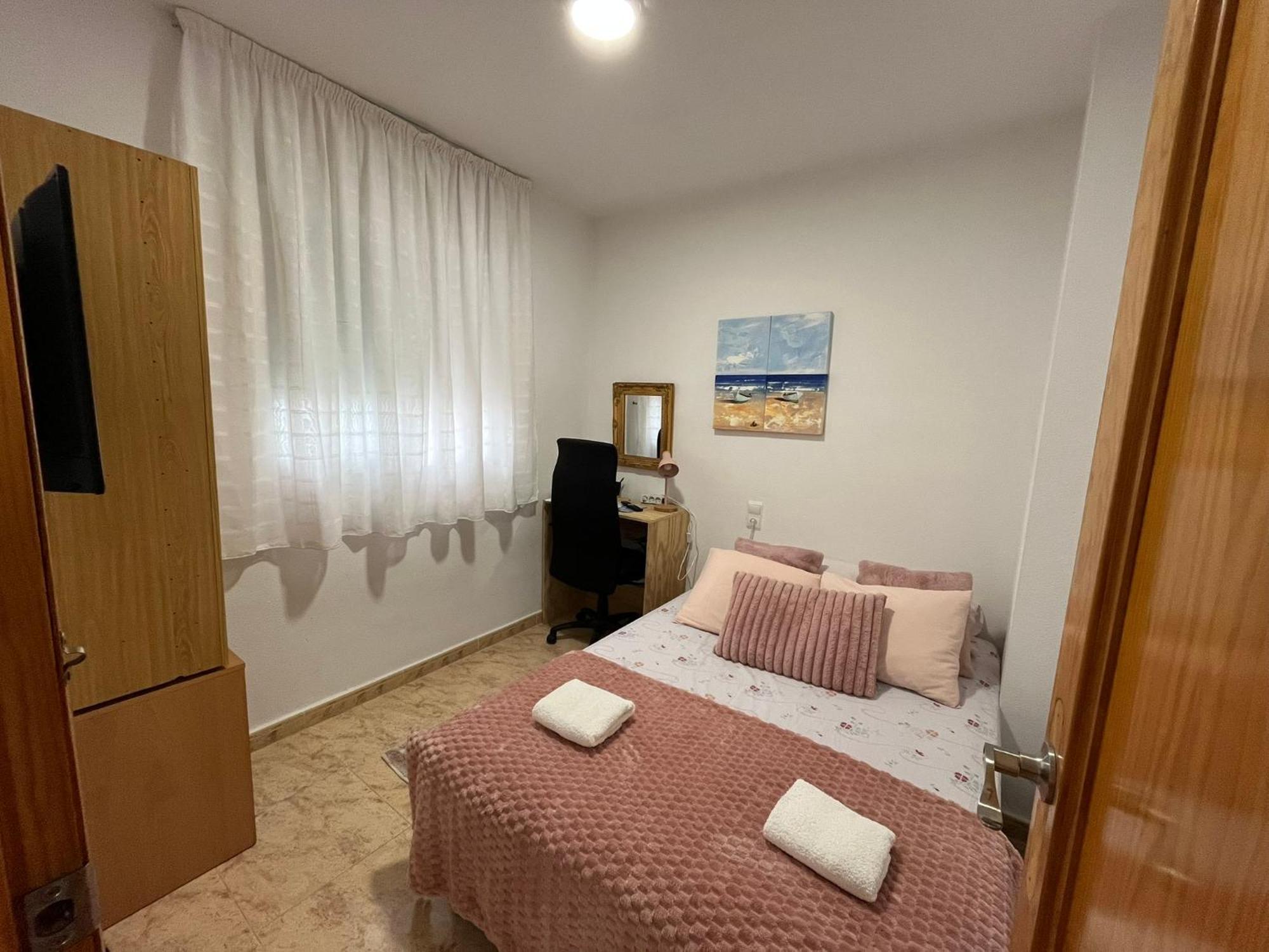Apartamento Compartido - Solo El Dormitorio Es Privado Torrevieja Eksteriør bilde